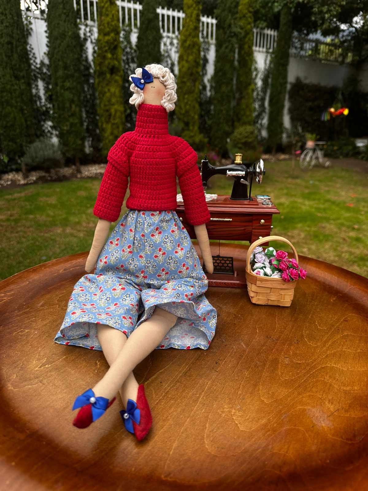 Tildas con saco de crochet